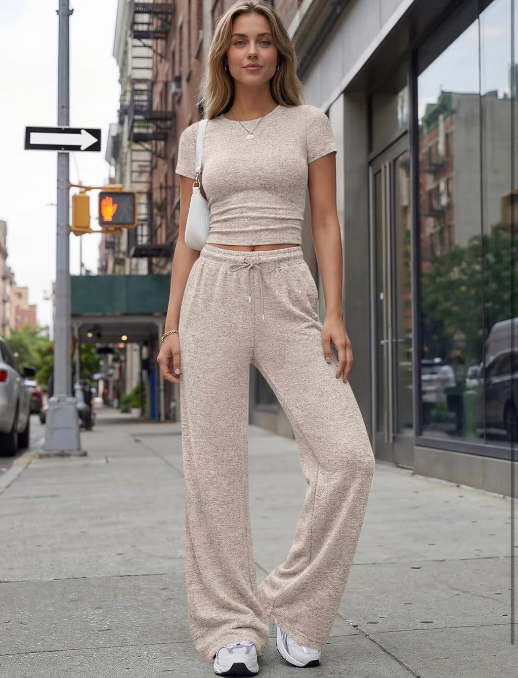 Comfy 2-Piece Lounge Set – Short Sleeve Top & Wide Leg Pants (Soft Casual Outfit)